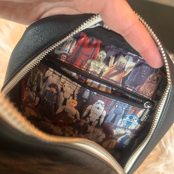Disney Parks Star Wars Vintage Action Figures Cross Body Bag - Loungefly - Picture 9 of 10